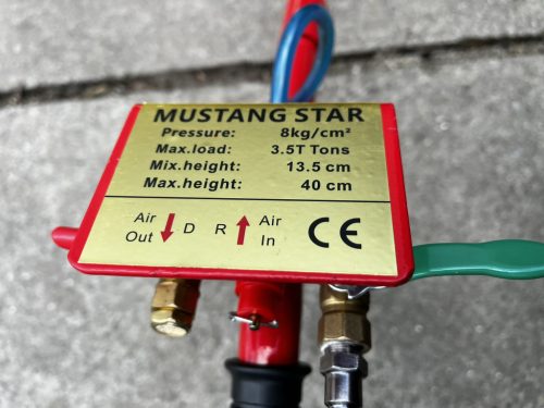 3.5 Tonnás Pneumatikus Emelő