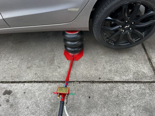 3.5 Tonnás Pneumatikus Emelő